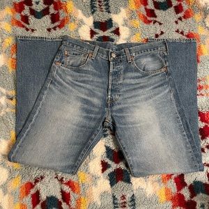 LEVI’s 501 straight Sz 32